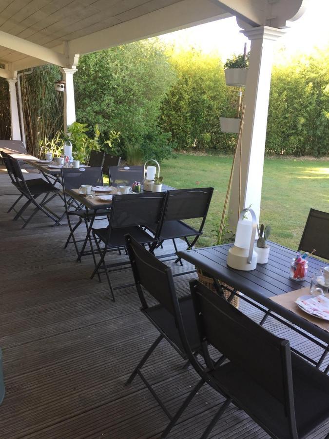 Le Temps Des Hotes Vertou Eksteriør bilde